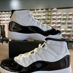 Jordan 11 Concord Sneakers